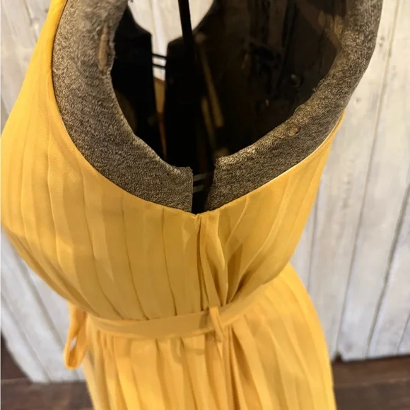 Ya Los Angeles Yellow, Gray, and Cream Layered Dress - Picture 5 of 10